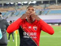 FB体育APP-广东深圳佳兆业主场一球小胜，守住三分关键的简单介绍