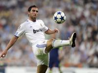 FB体育下载-世界排名争夺战之夜，莱万主宰比赛走向