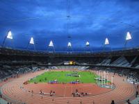 FB体育在线-贝恩狂砍40+率开拓者险胜上海，赛后评分拉满的背后是体系的胜利