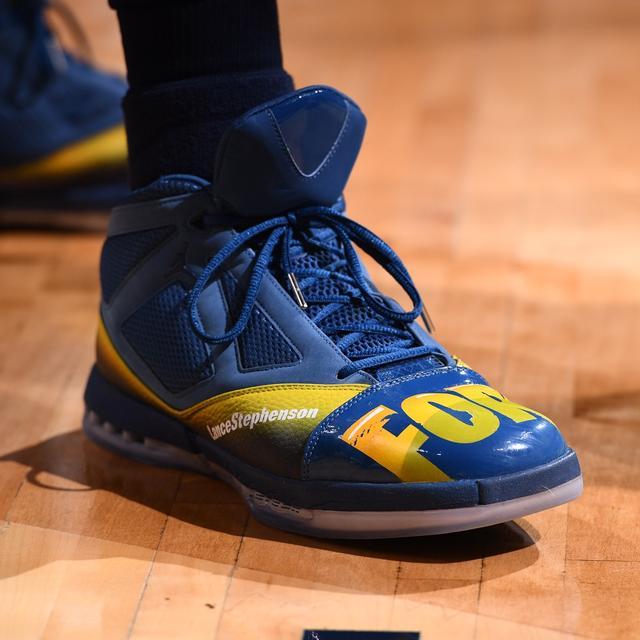 关于NS碾压HLE，Keria拿下关键大龙宿敌对决全球总决赛，成为赛场最大亮点的信息