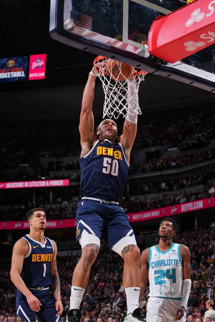 掘金队惜败对手，球员们尽全力展现实力的简单介绍