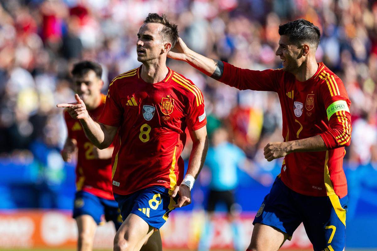 比利时客场击败爱尔兰,稳居榜首 比利时客场击败爱尔兰,稳居榜首