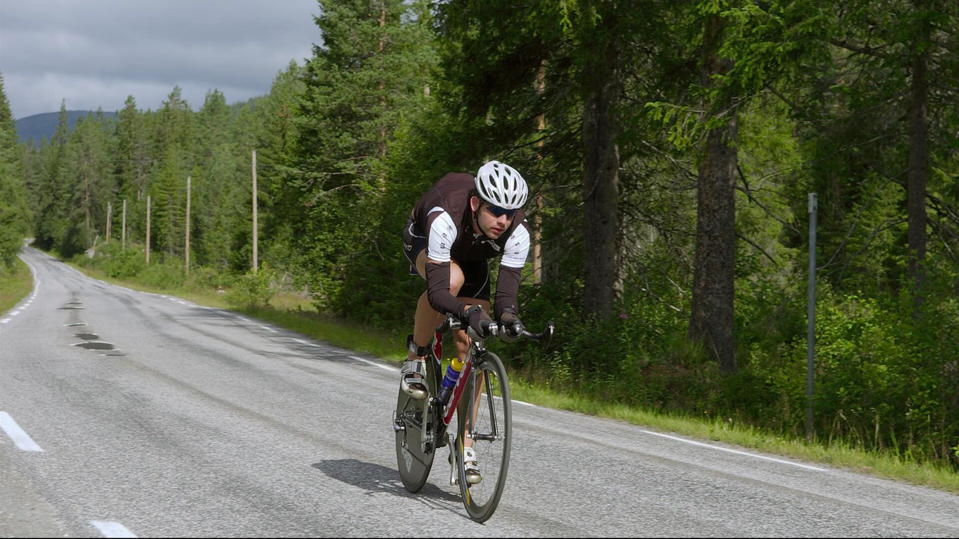 迪马利亚单骑破阵，阿根廷热身赛大胜背后的战术启示
