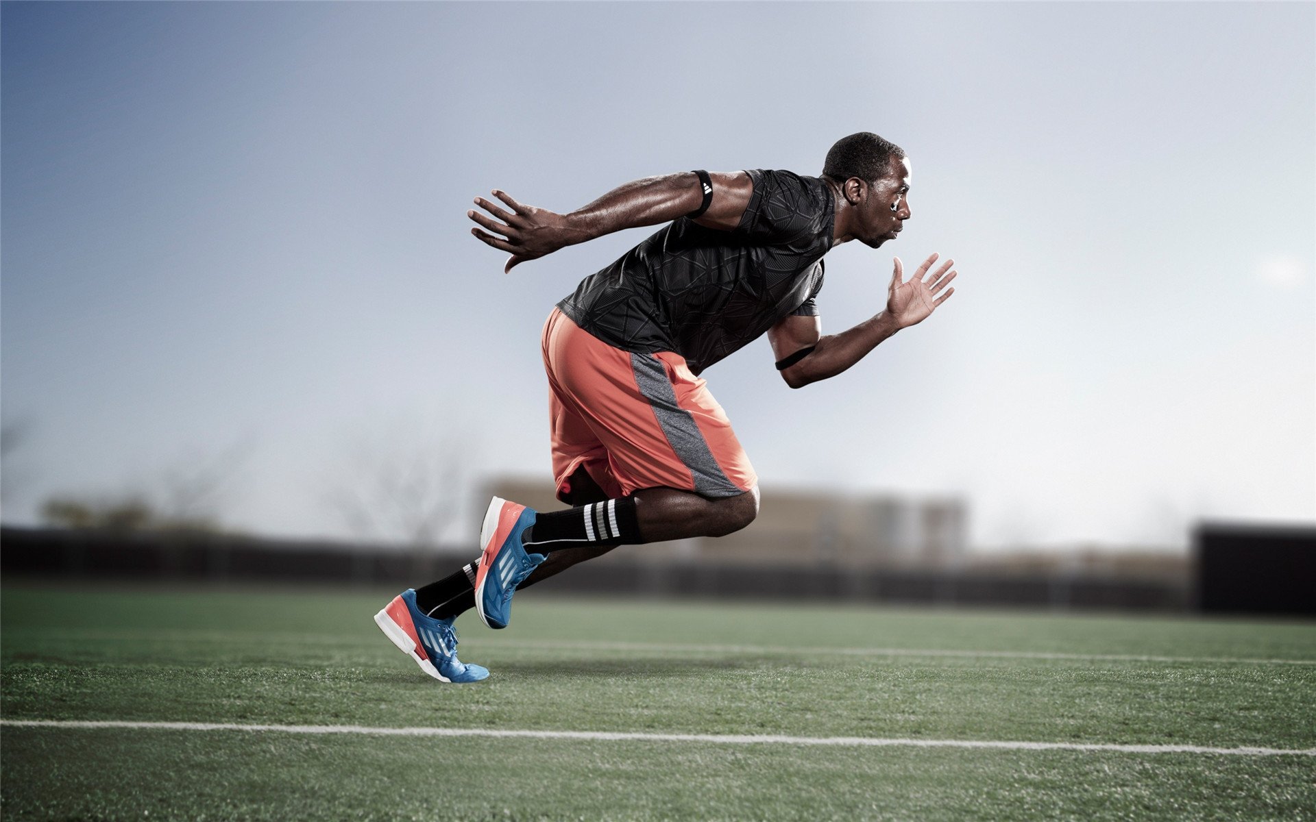 雄鹿险胜新疆队，杰伦·格林状态火热点燃全场